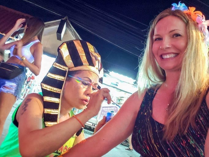 Neon-paint job is necessary for Thailand's Full Moon Party