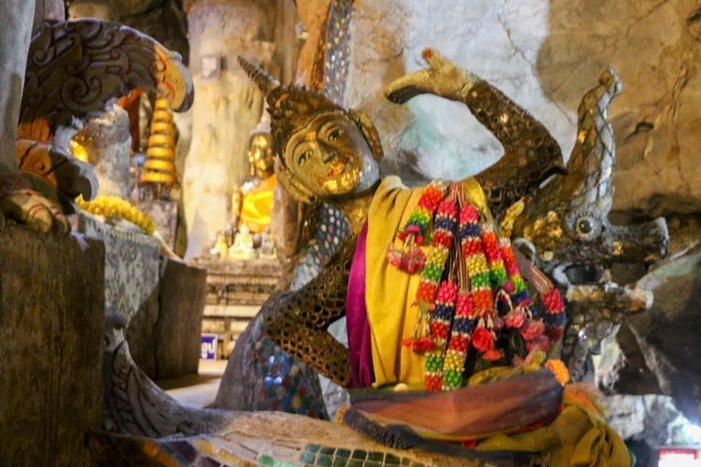 A statue at the Chiang Dao Cave