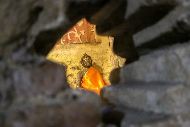 A statute at the Chiang Dao Cave