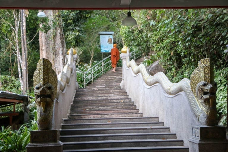 Wat Tham Pha Plong 