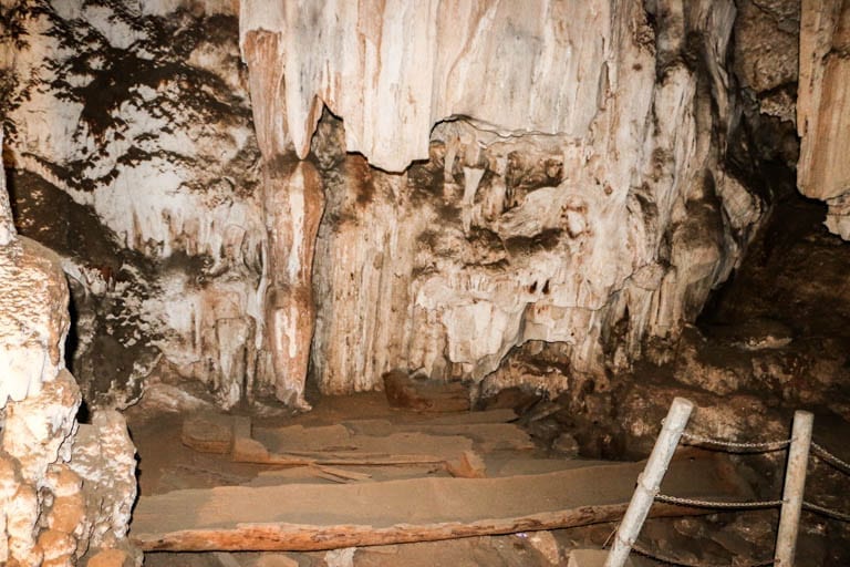 Coffin Cave in Tham Lot in Thailand