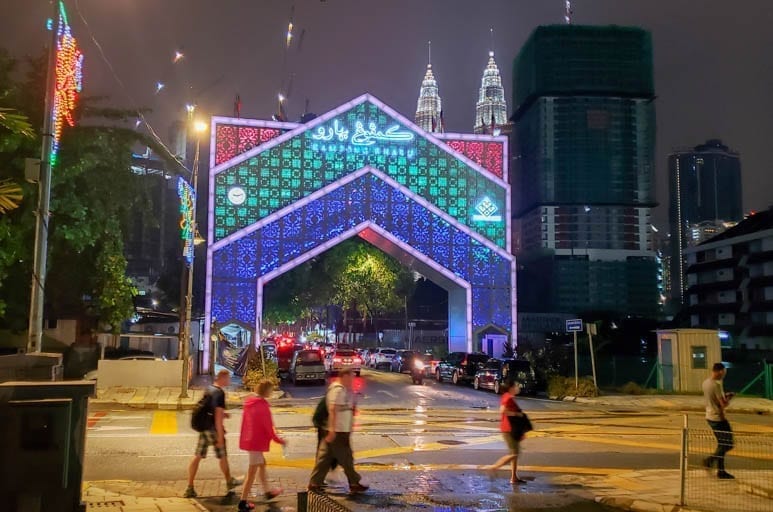 Kampung Baru at night and in the rain. A little rain couldn't stop this Malaysian Street Food Tour!