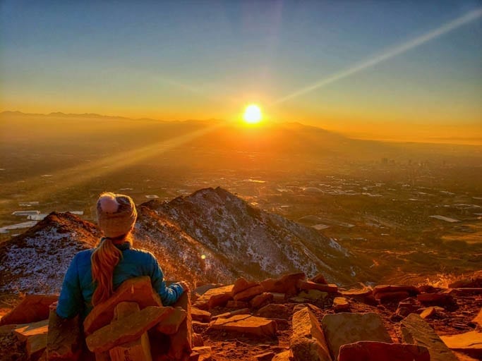 Living Room lookout trail utah