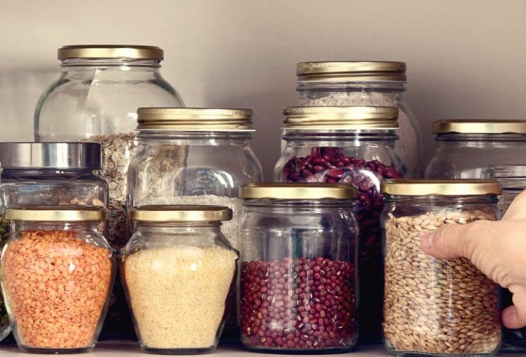 How to Make Sustainable Muesli From Your Pantry