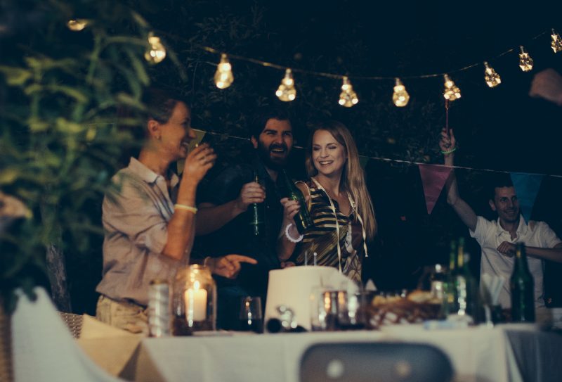 eco-friendly lanterns and lights set the mood for a sustainable party 